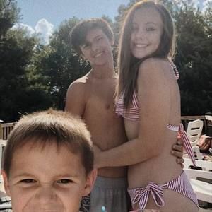 Meet your Posher, Lexie